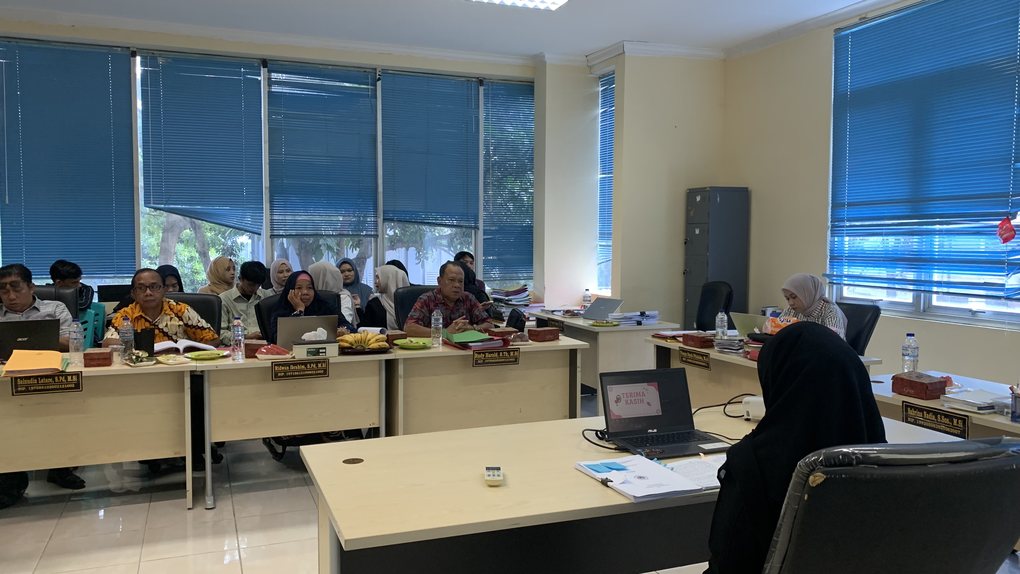 Pelaksaan Seminar Proposal, Hasil dan Skripsi Jurusan Sosiologi UNG