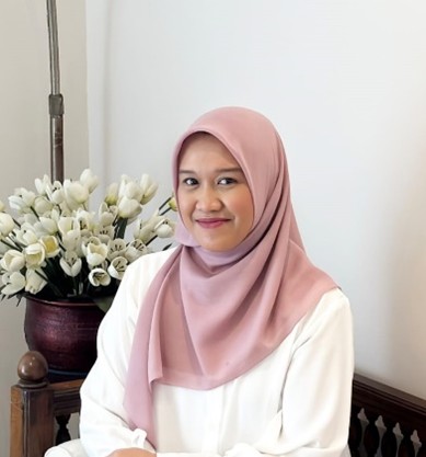 Sabrina Nadia, S.Sos., M.Si